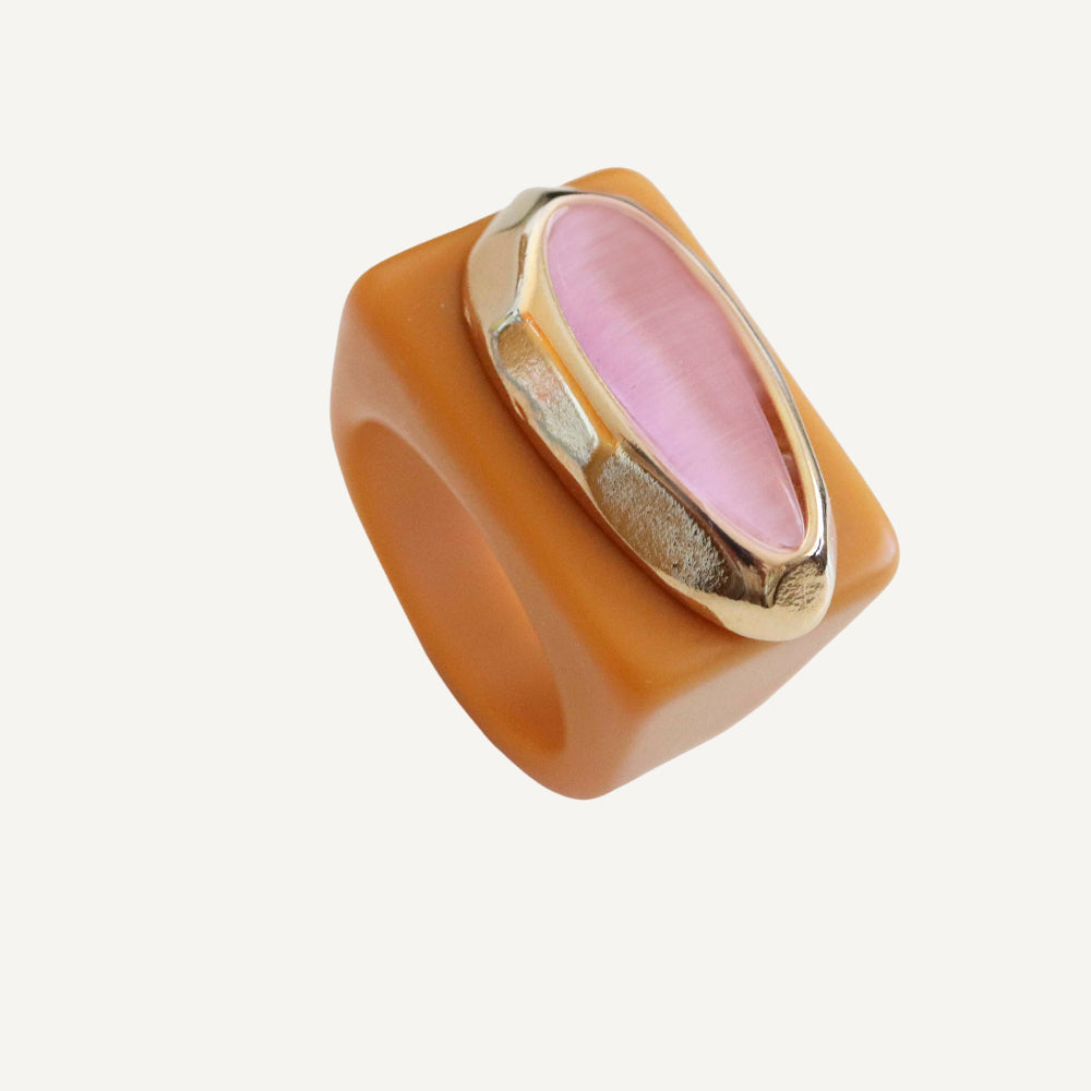 Anillo mujer mostaza con selenita rosa