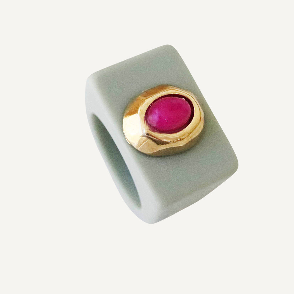 Large women's sage ring with fuchsia agate