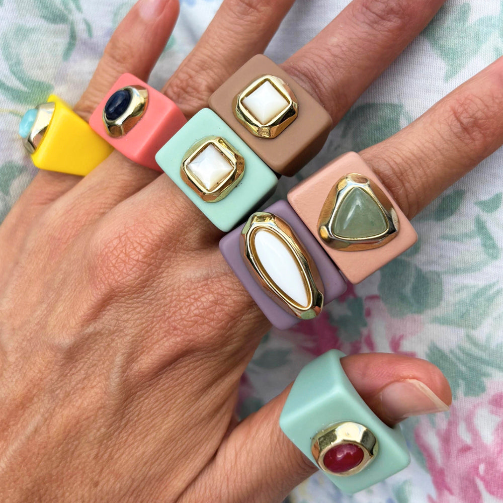 Anillo para mujer amarillo con turquenita