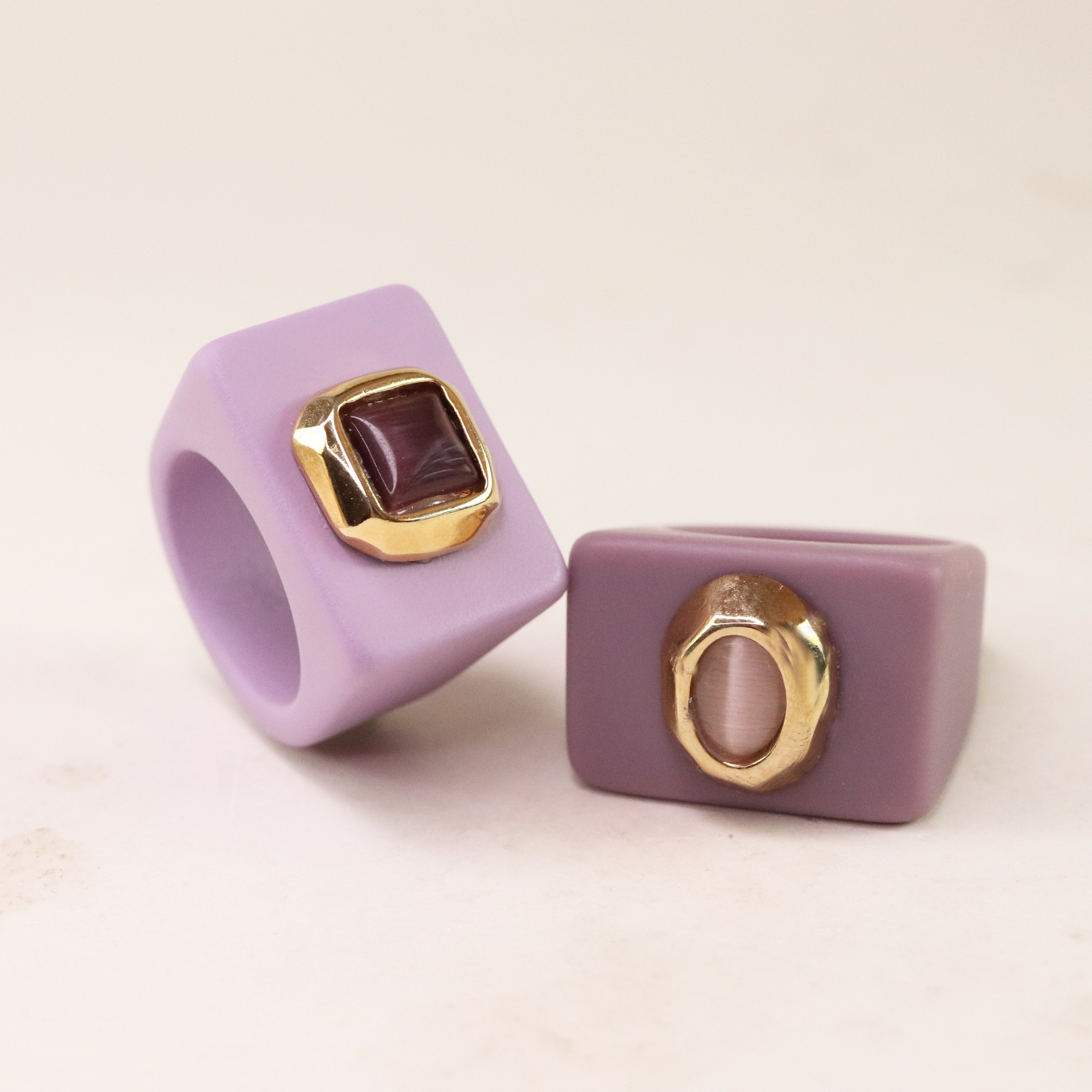 Anillo mujer mora con selenita