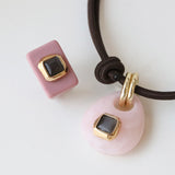 Anillo Rosa Viejo con selenita gris SAIRA