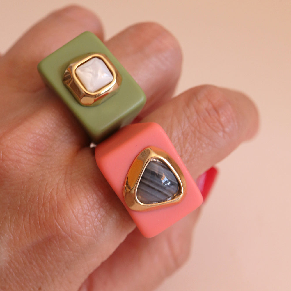 Large pistachio green ring with mother-of-pearl