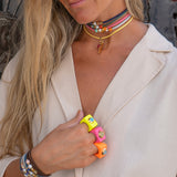 Anillo para mujer fucsia fluor con piedra natural aventurina