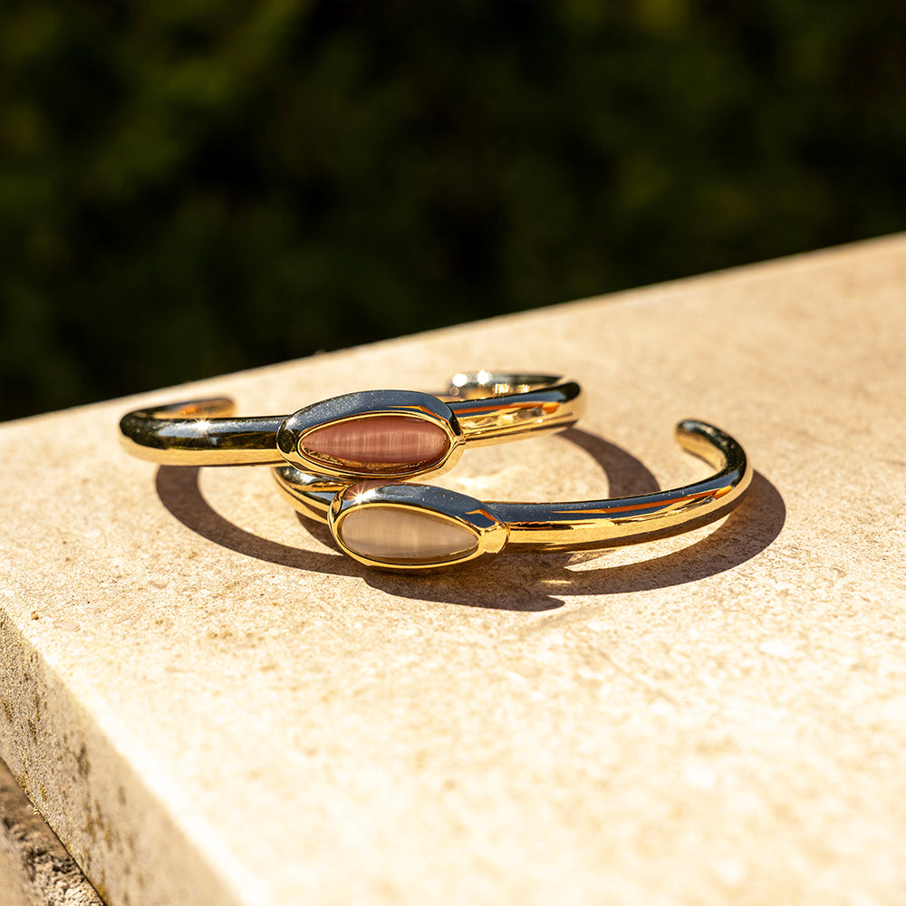 Golden Tear Drop Event Bracelet