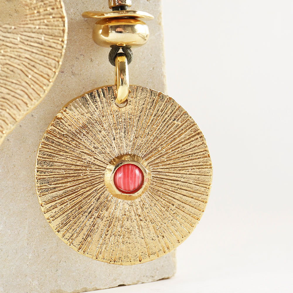 Collar largo ajustable con piedra natural roja para mujer