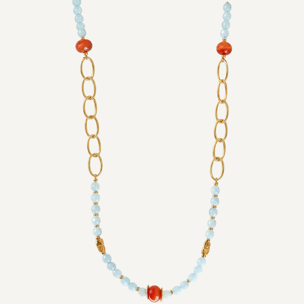 Collier long BAVARO bleu ciel, pierres naturelles et chaîne en laiton doré, fait main à Murcie