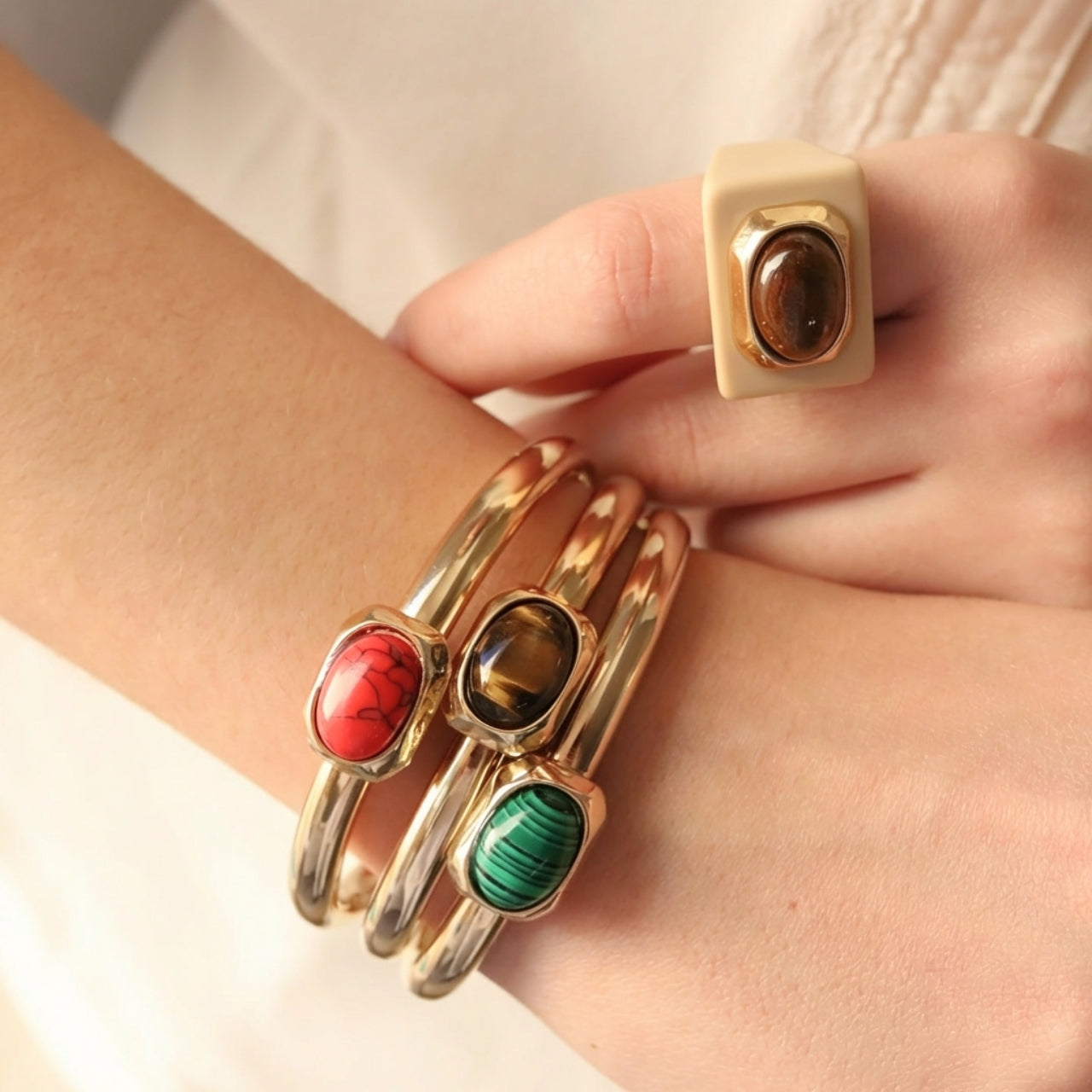Anillo mujer arena con ojo de tigre