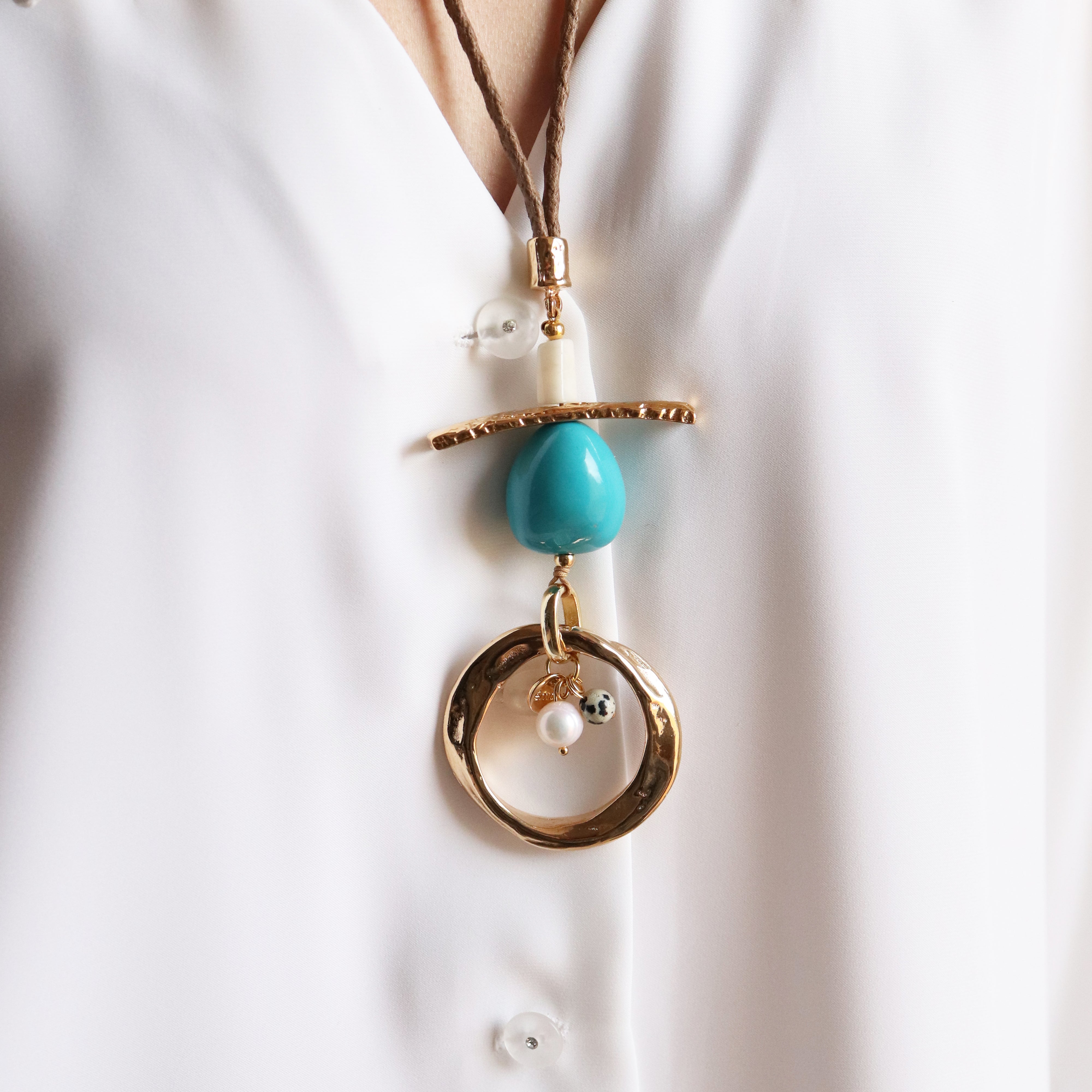 Collar Bukel Monsul
