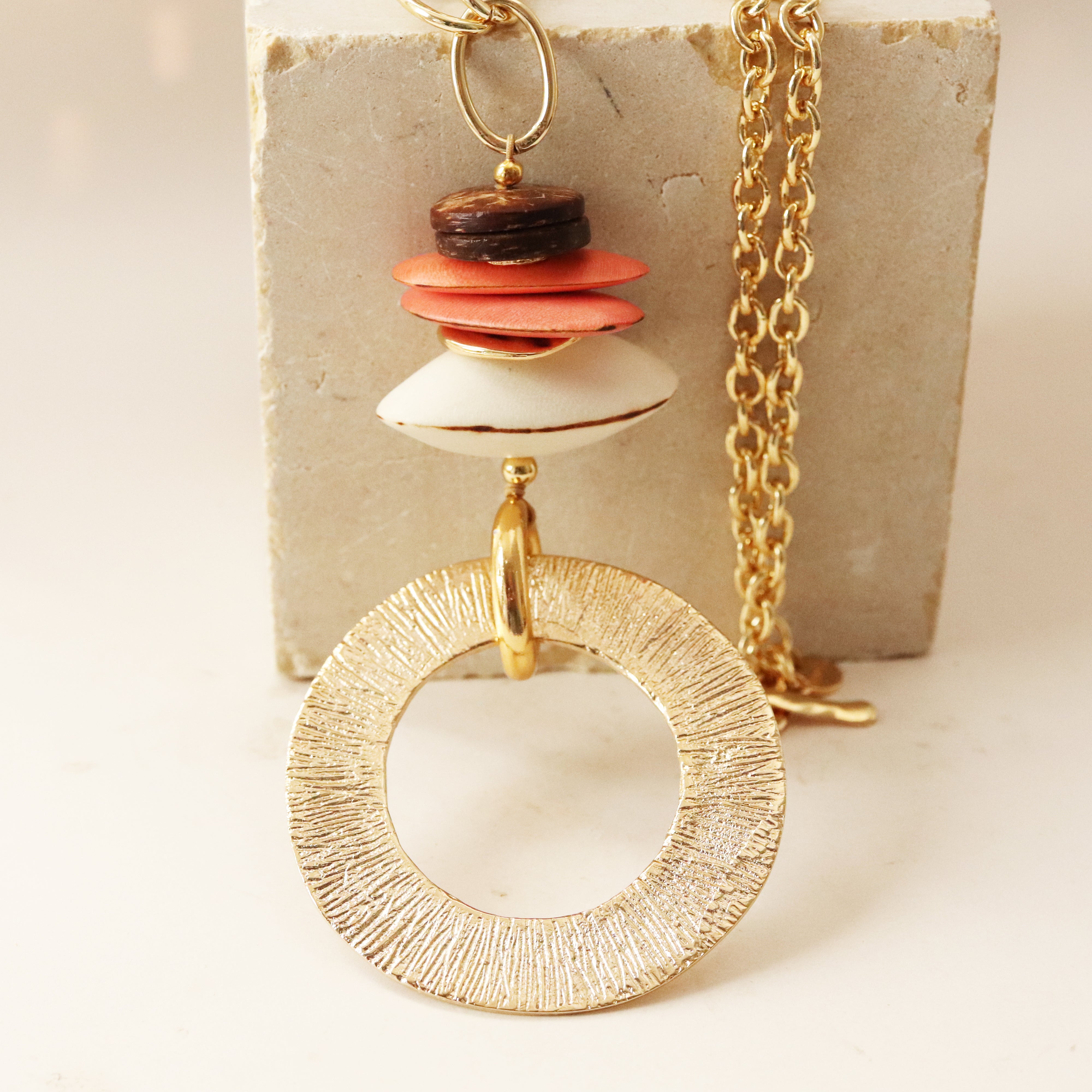 Macao golden chain necklace with a white and coral detail, long design — Émolo