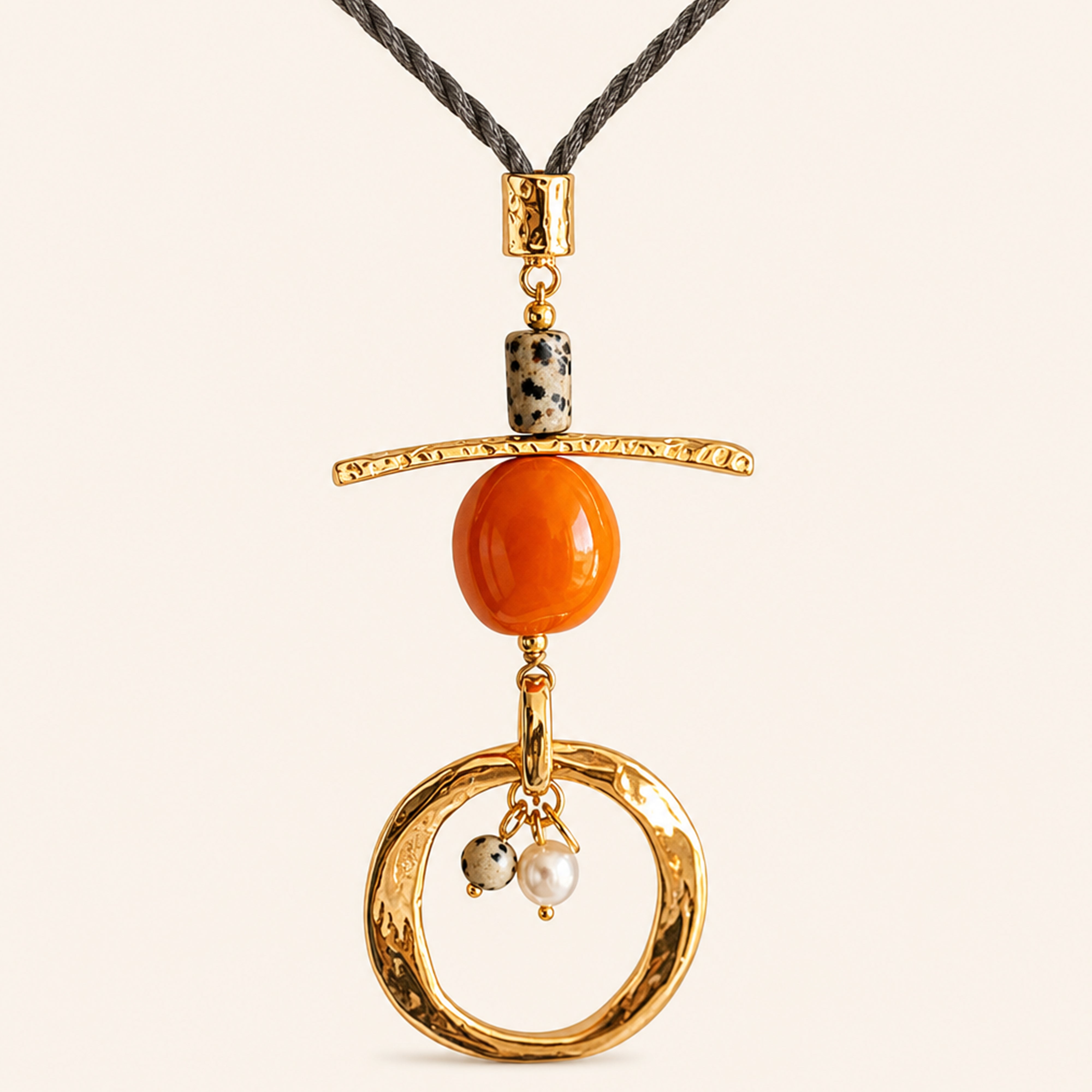 Collar Bukel Monsul