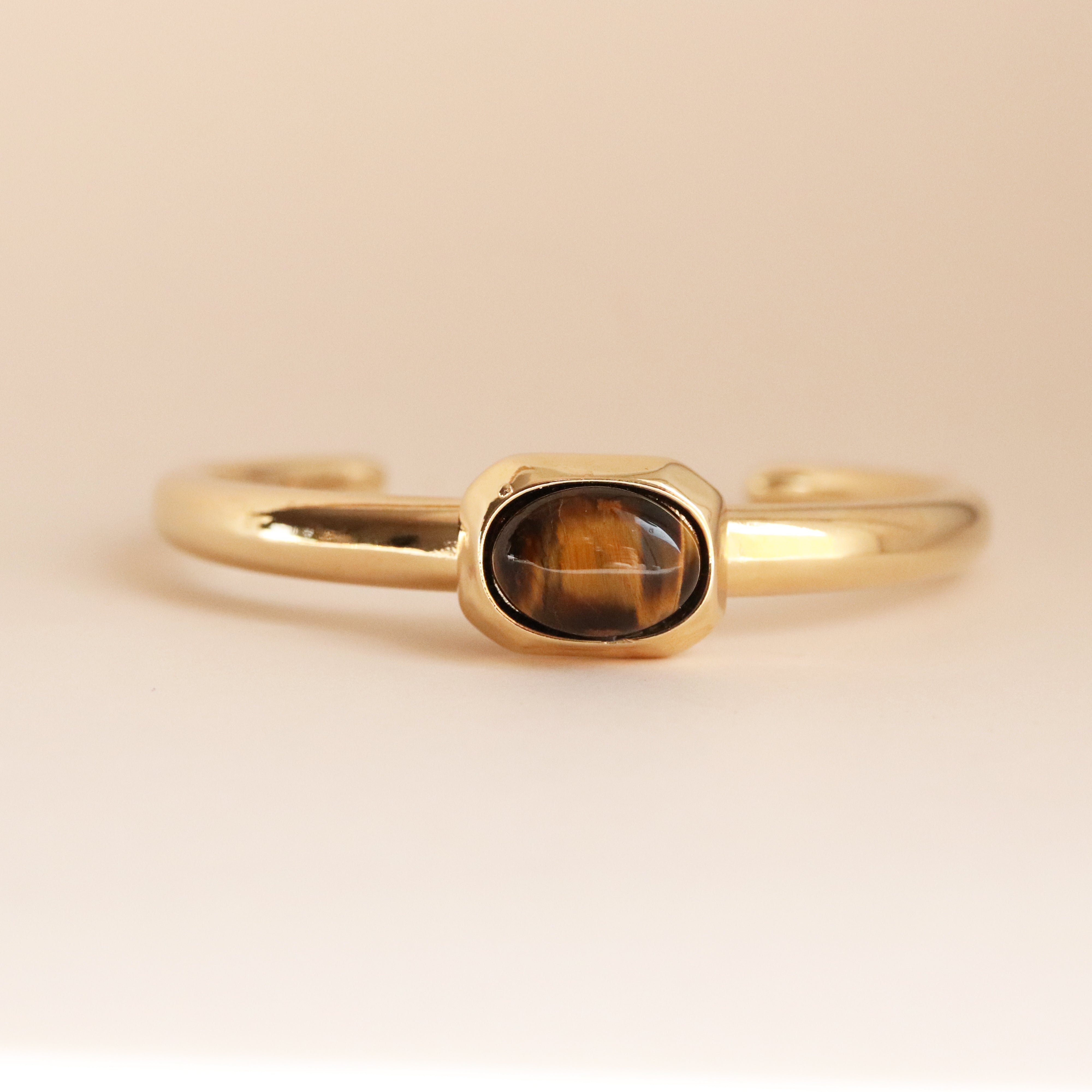 Adjustable OVLO bracelet with natural stones