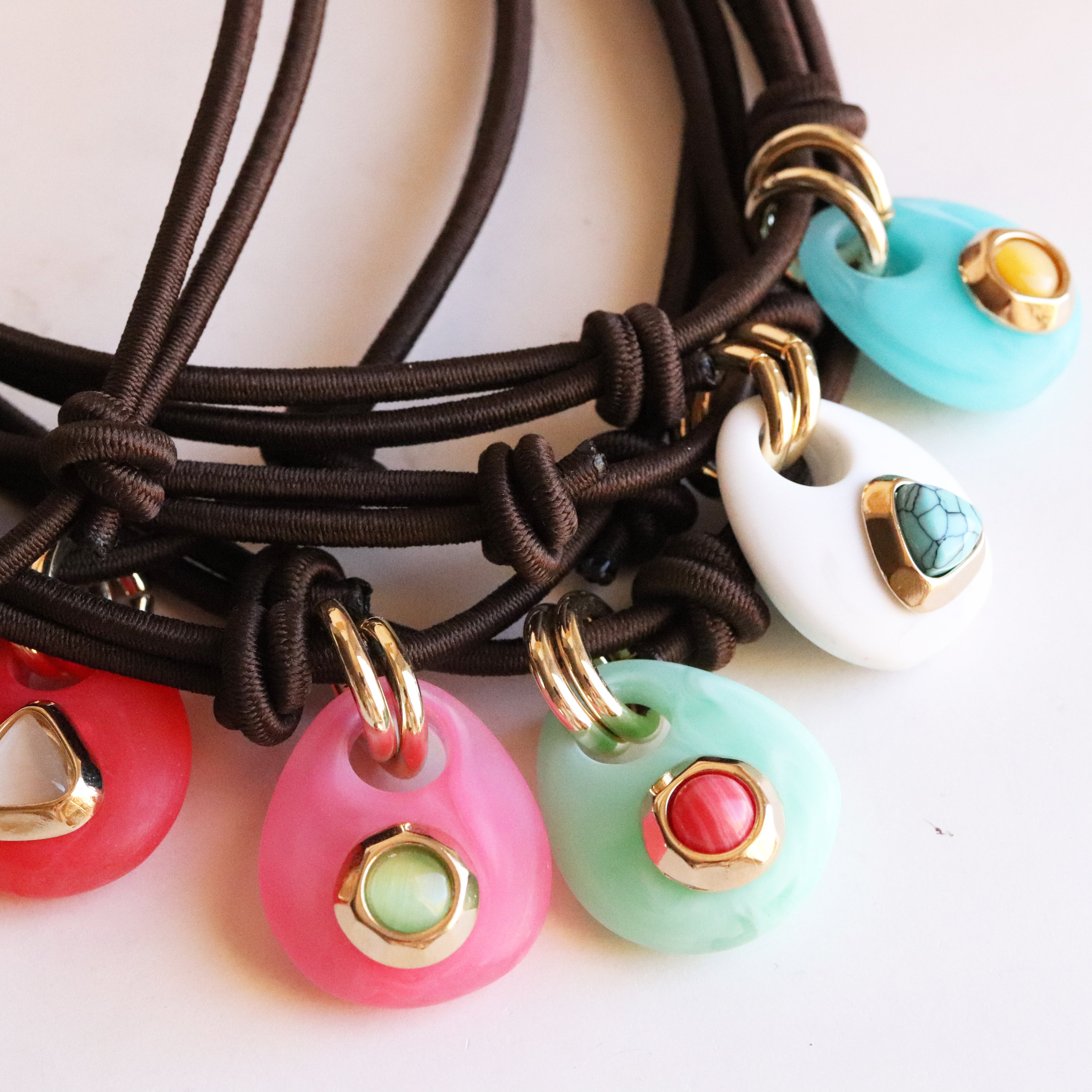 Collar corto Saira Mármol Summer, efecto mármol — Émolo
