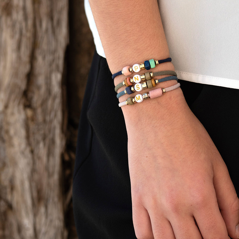 pulseras con inicial