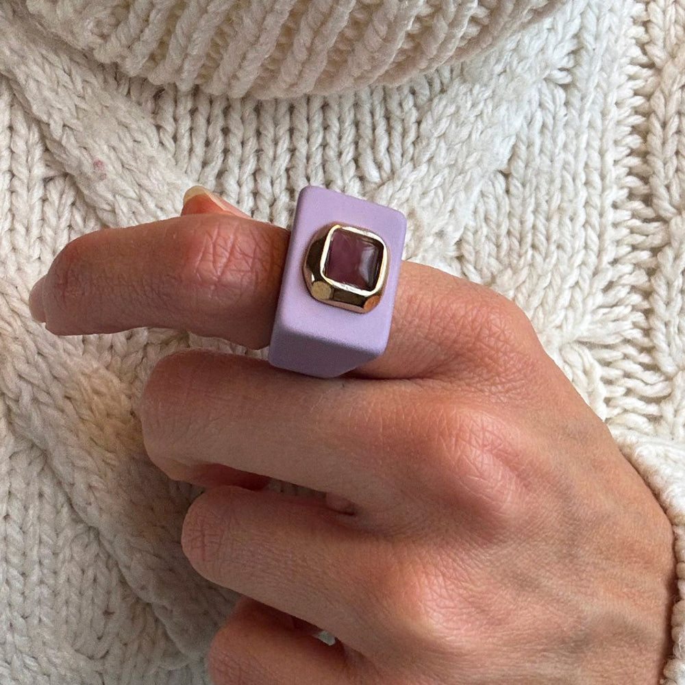 Anillo mujer color lavanda con selenita-anillo-Émolo