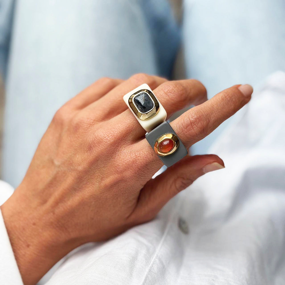 Anillo mujer crema con labradorita-anillo-Émolo