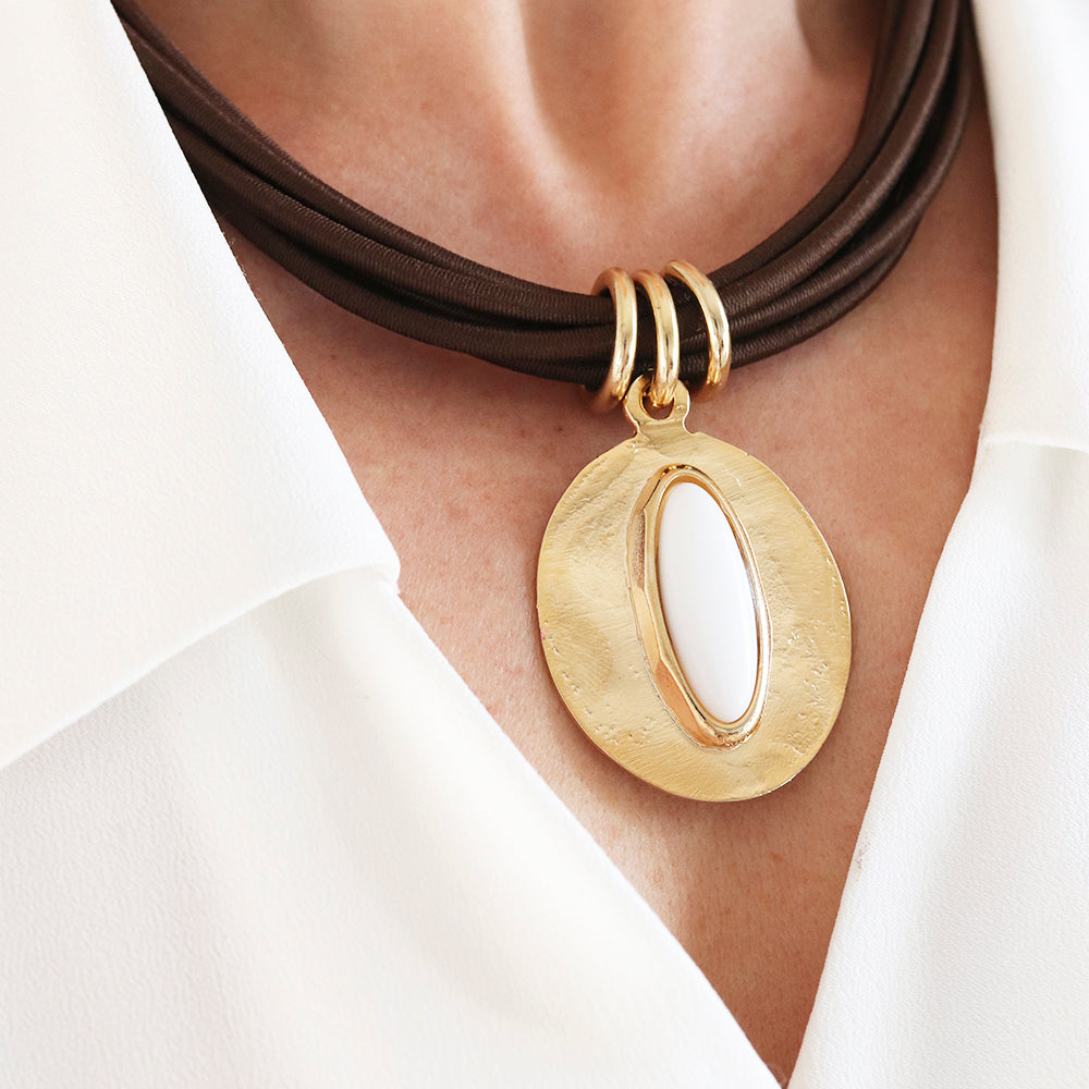 Short necklace for women with brass chain and premium cord, porcelain color piece