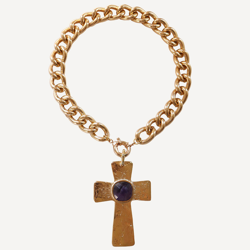 Short necklace for women with a gold cross and amethyst stone