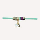 pulsera de cordón con piedras e iniciales