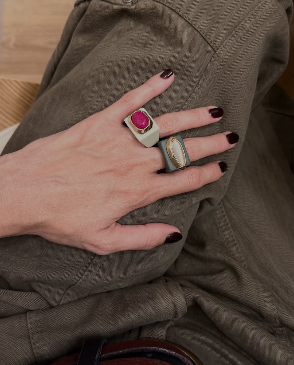 Anillo mujer hielo con ágata fucsia