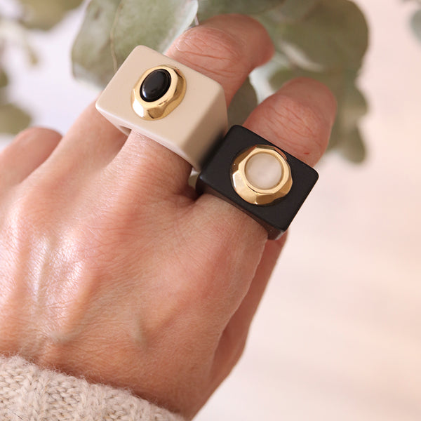 Anillo negro con piedra ojo de gato [Black II]