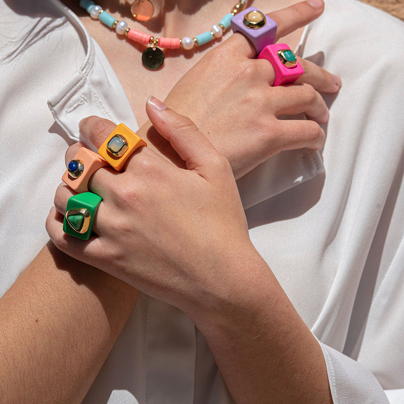 Anillo para mujer grande color verde con piedra amazonita verde