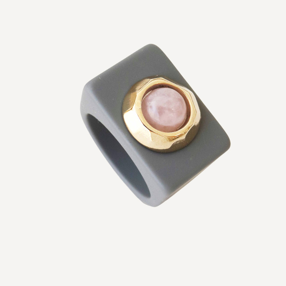 Gray ring with natural rose quartz stone CHIC