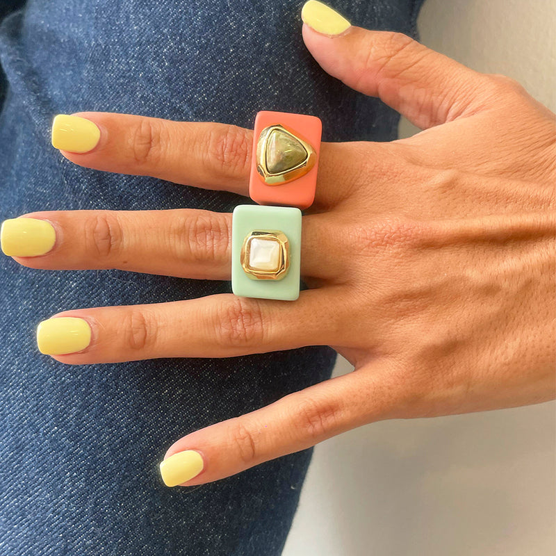 Anillo para mujer color mint madreperla