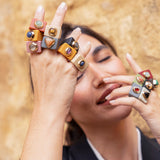 Anillo color rosa viejo con ojo de gato