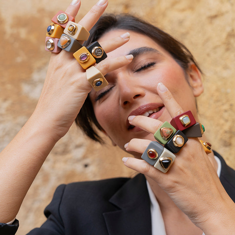 Anillo color rosa viejo con amatista