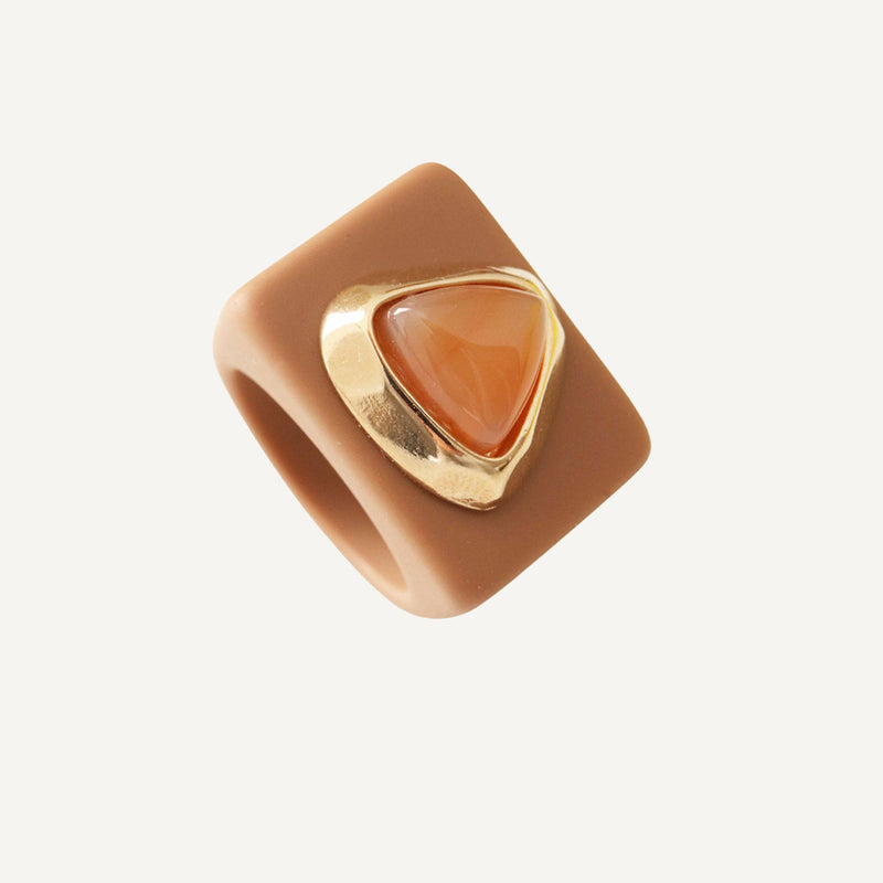 Anillo mujer color moka con moonstone naranja