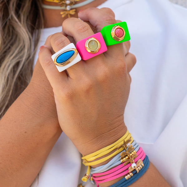 Anillo fucsia con piedra natural Madreperla