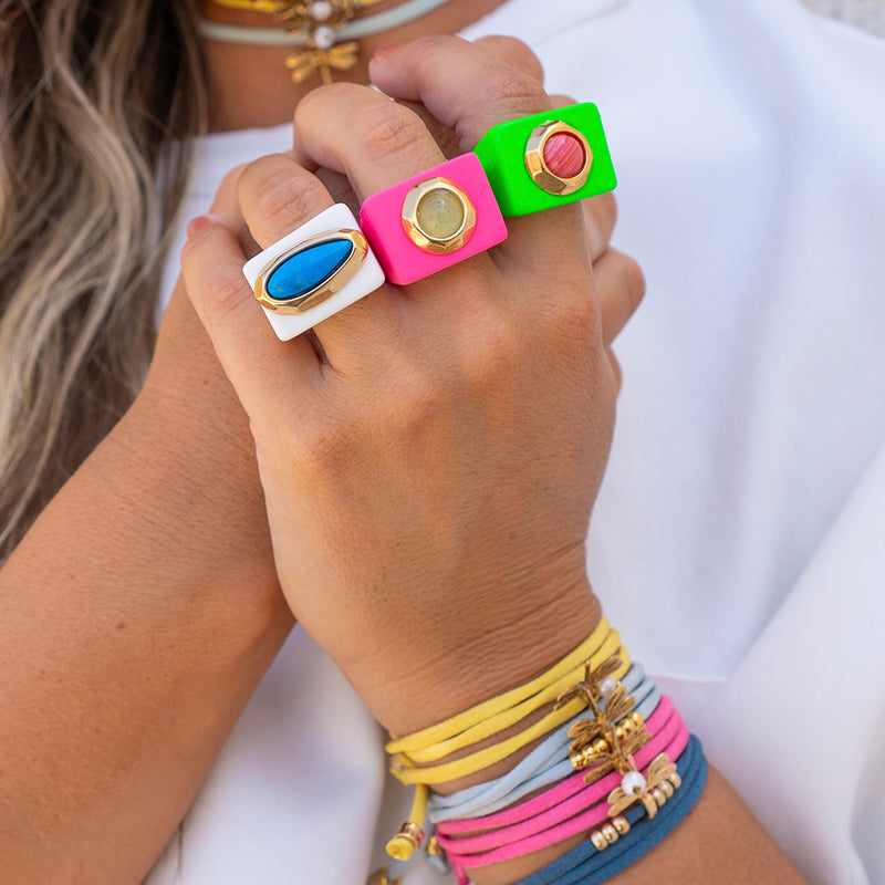 Anillo para mujer fucsia fluor con piedra natural aventurina