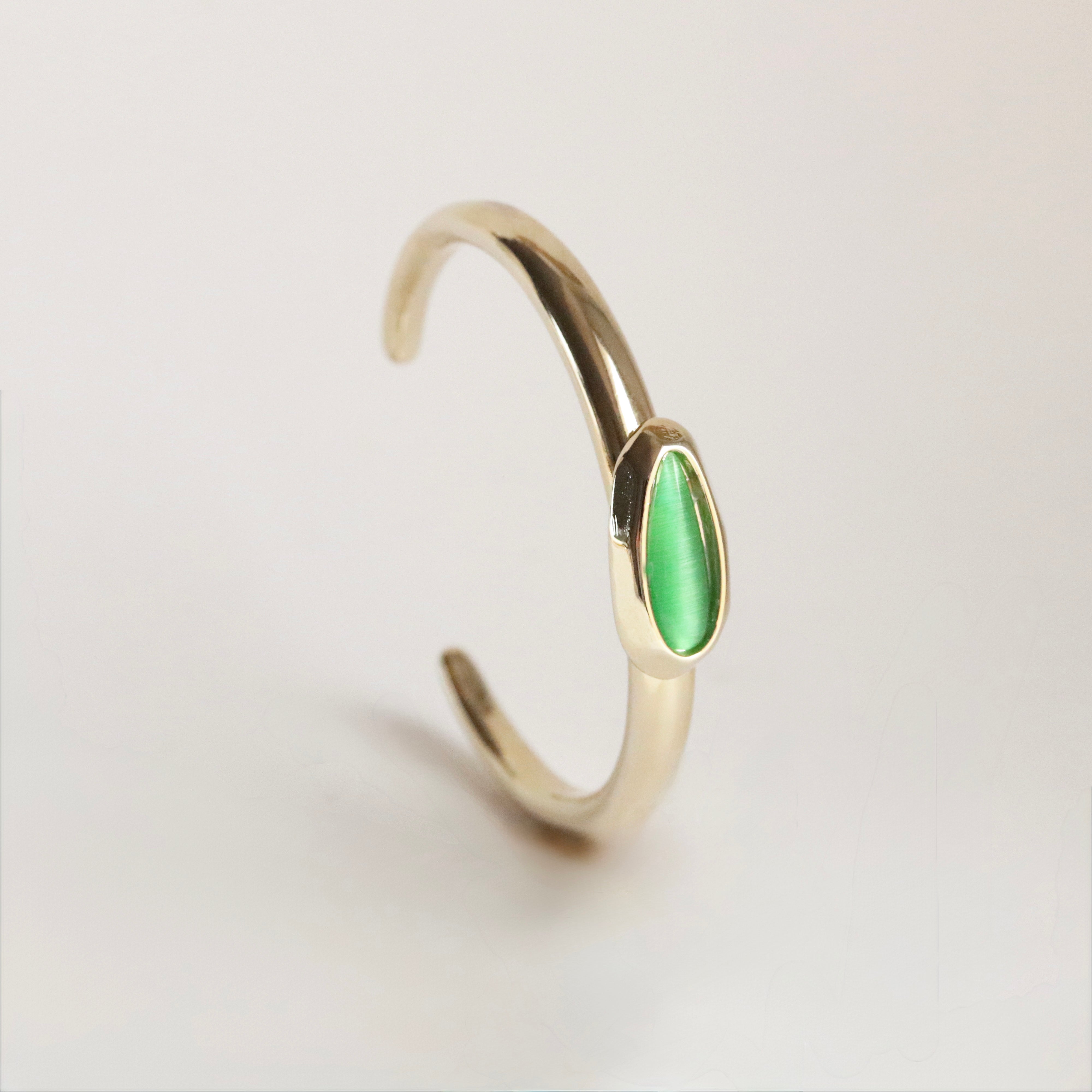 Golden Tear Drop Event Bracelet