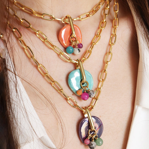 collar dorado con cerámica para mujer 