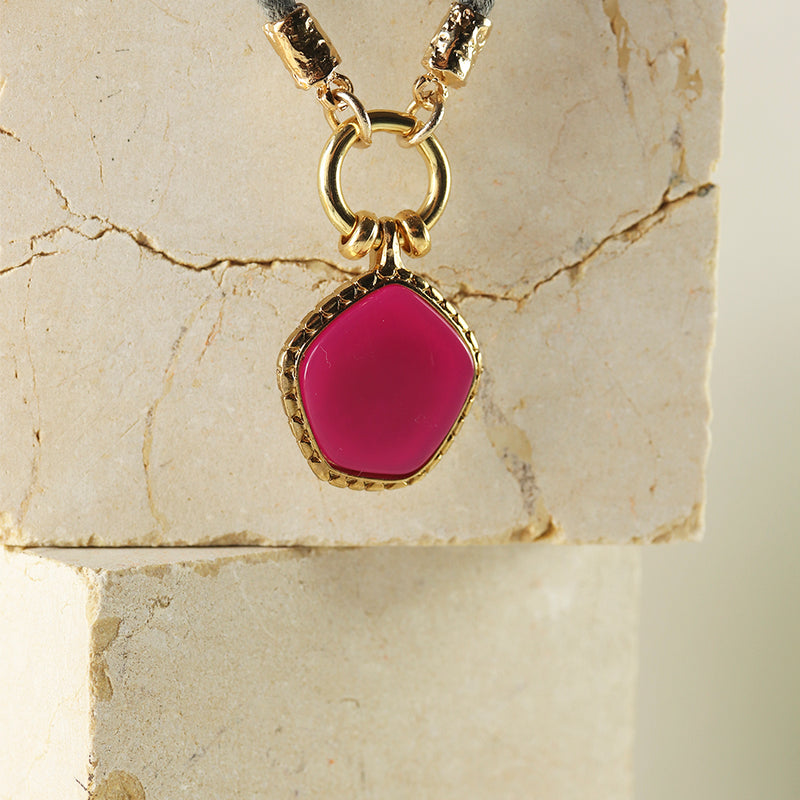 COLLAR COLORES PENTAS ÉMOLO FUCSIA