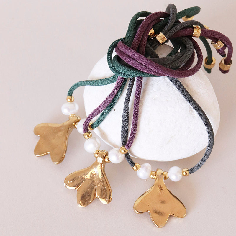 Collares ajustables para mujer pieza dorada combinado con perlas