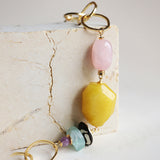 Collar multiposición para mujer cadena de latón dorada con piedras naturales