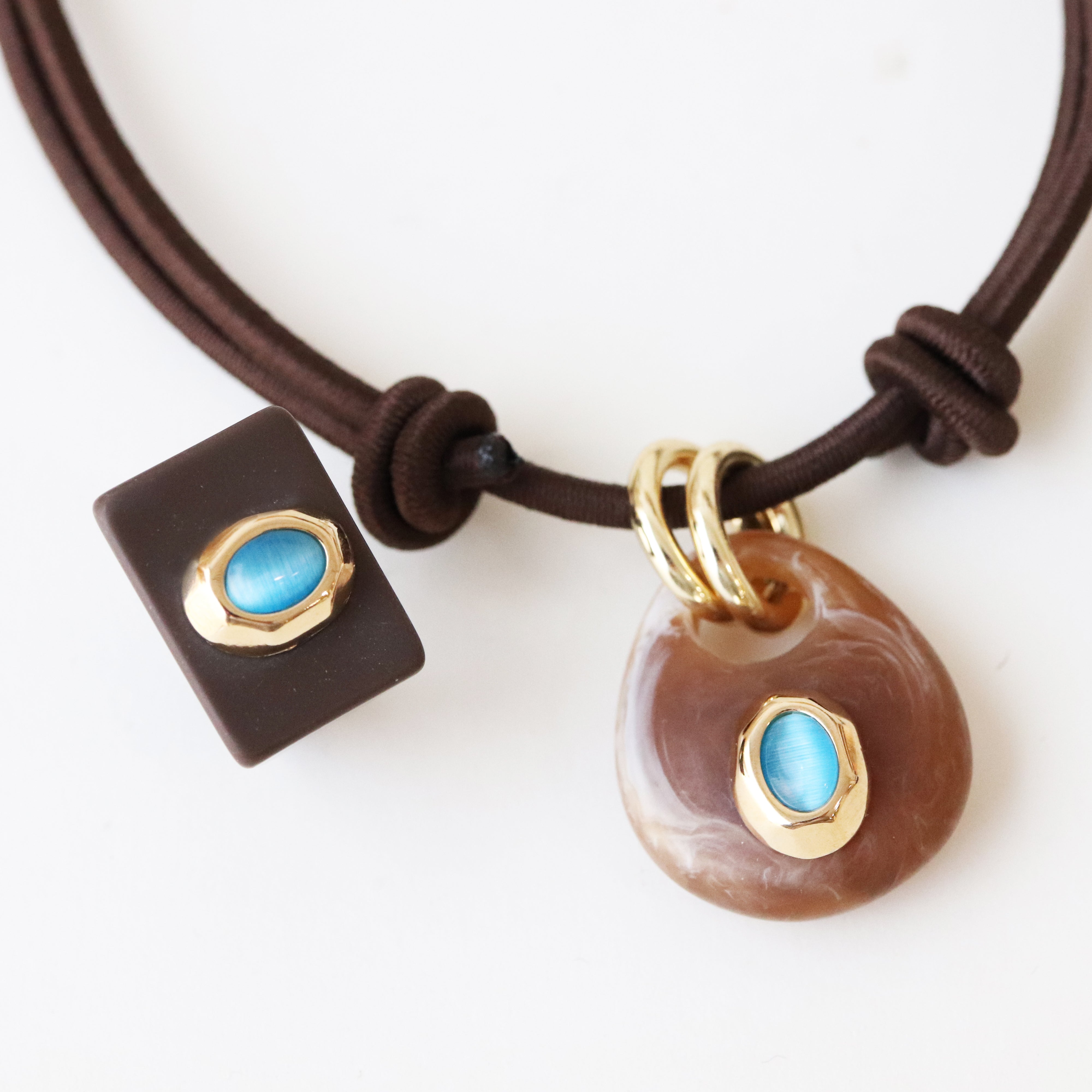 SAIRA MARBLE short necklace