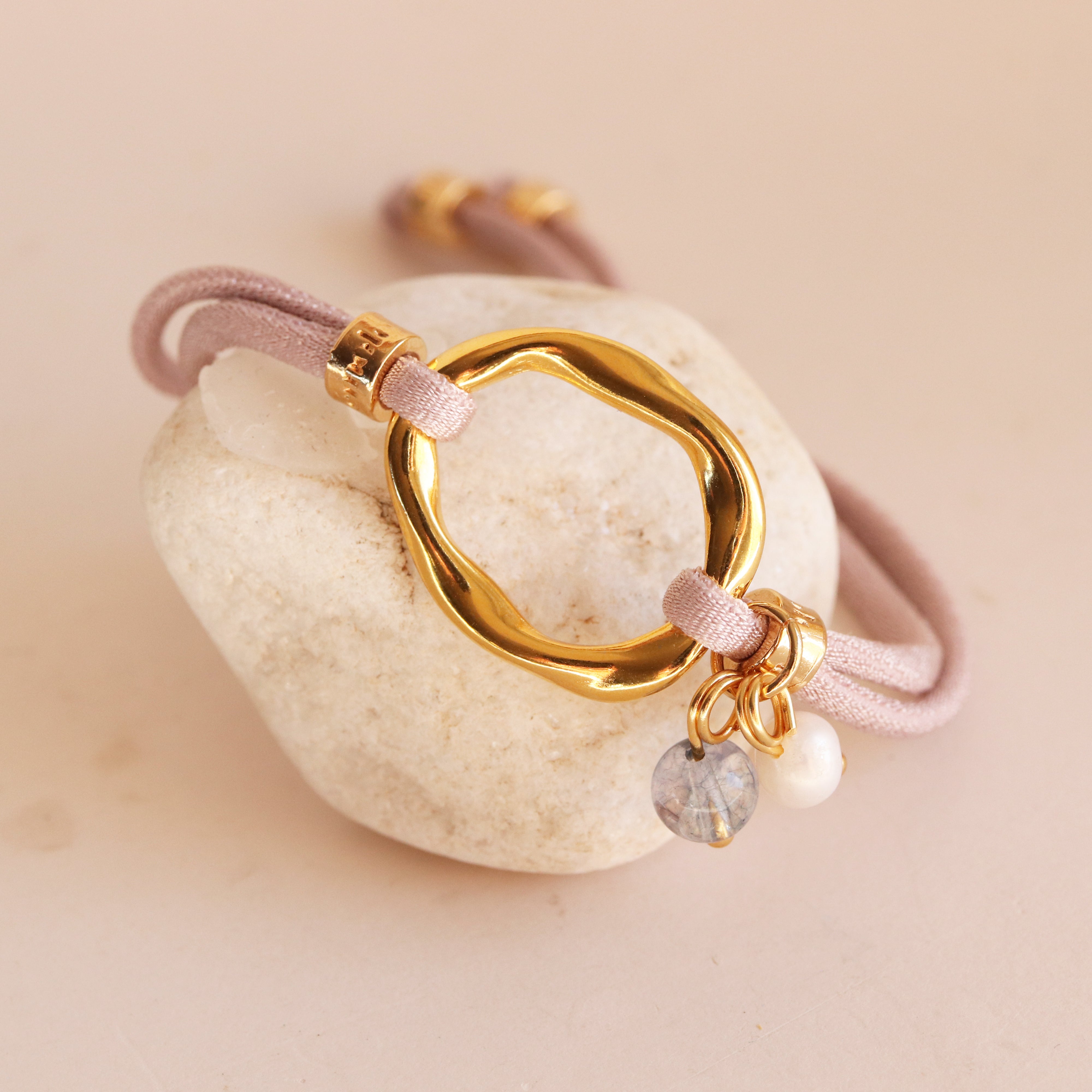 Pulsera ajustable OVLO con piedras naturales