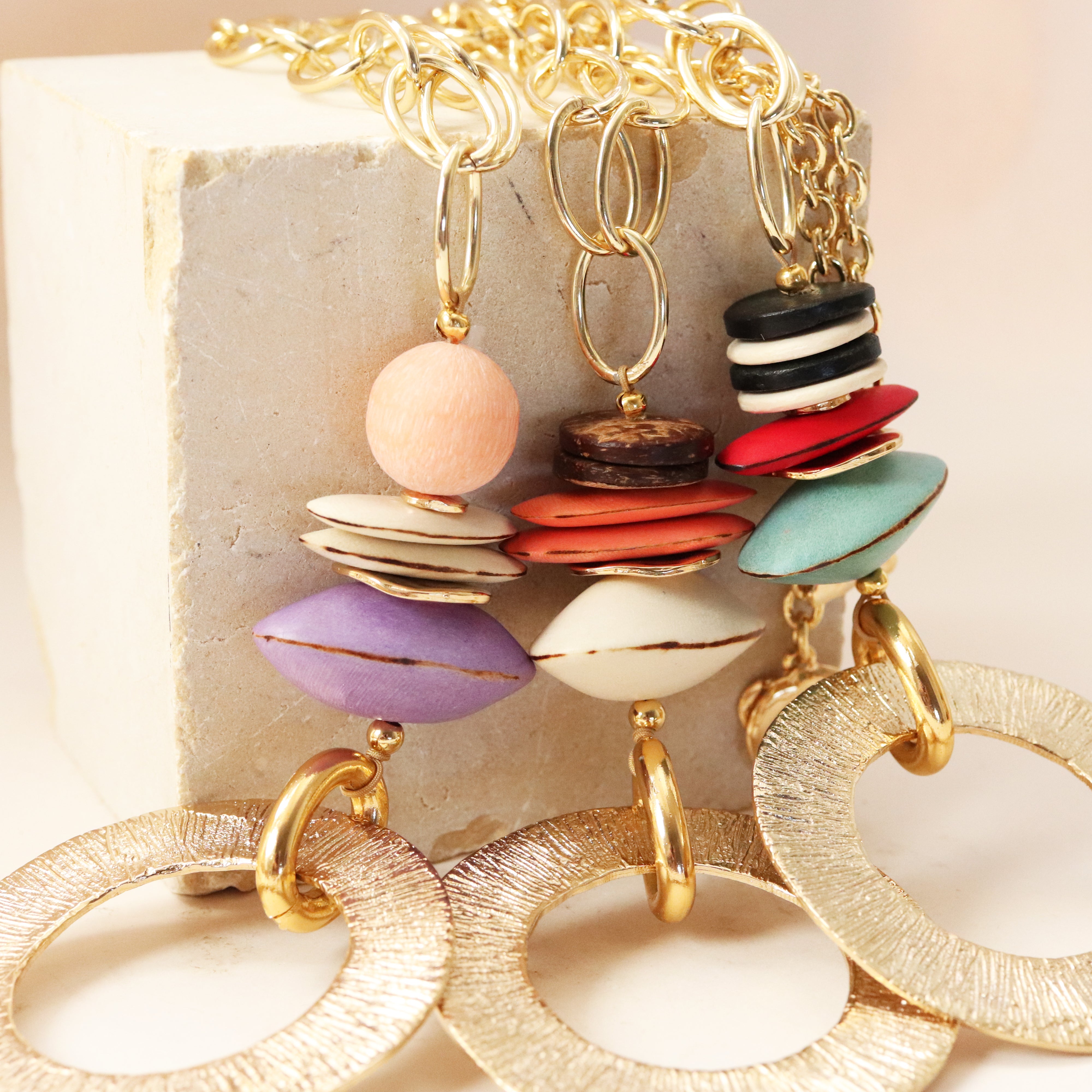 Macao golden chain necklace, long and versatile design — Émolo