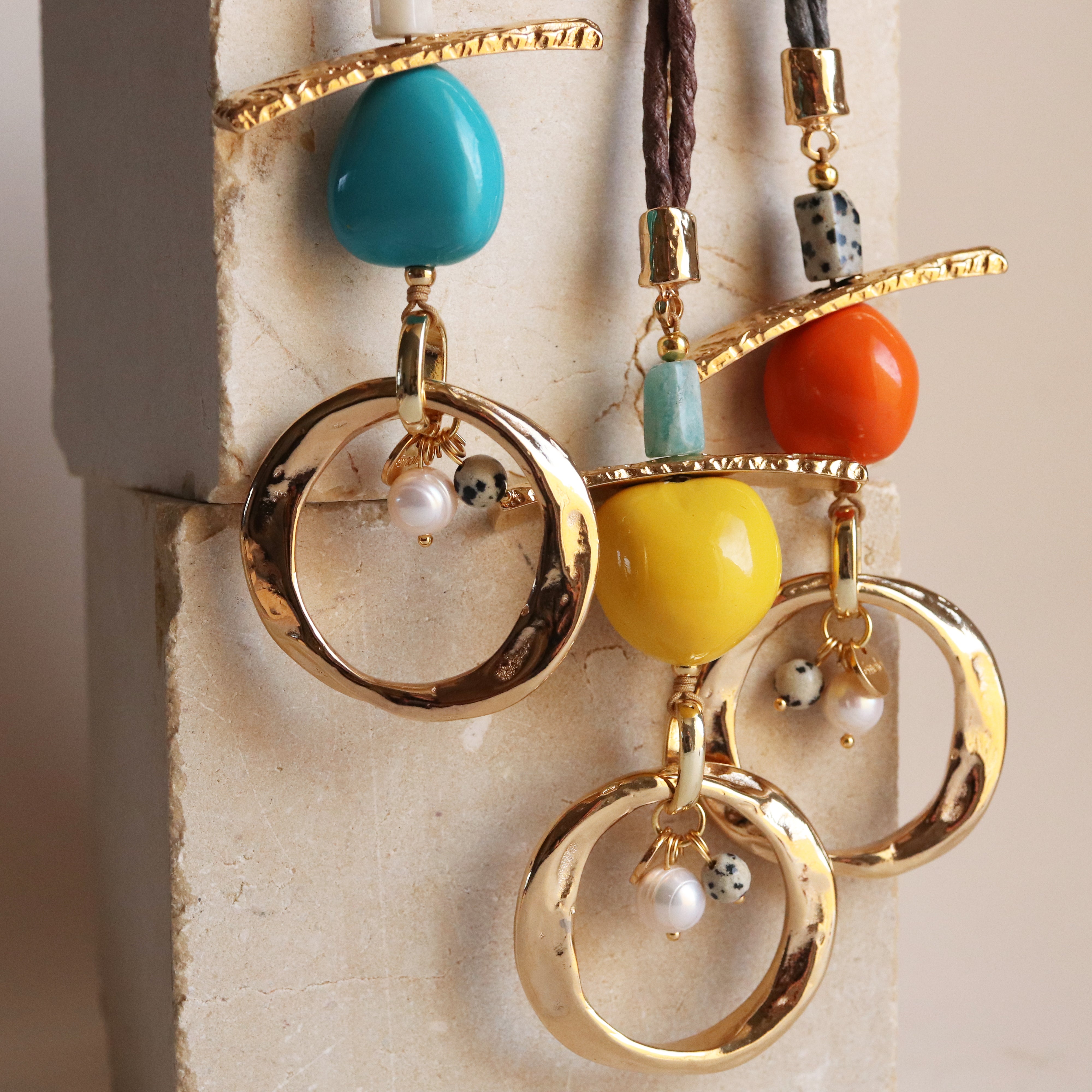 Collar Bukel Monsul