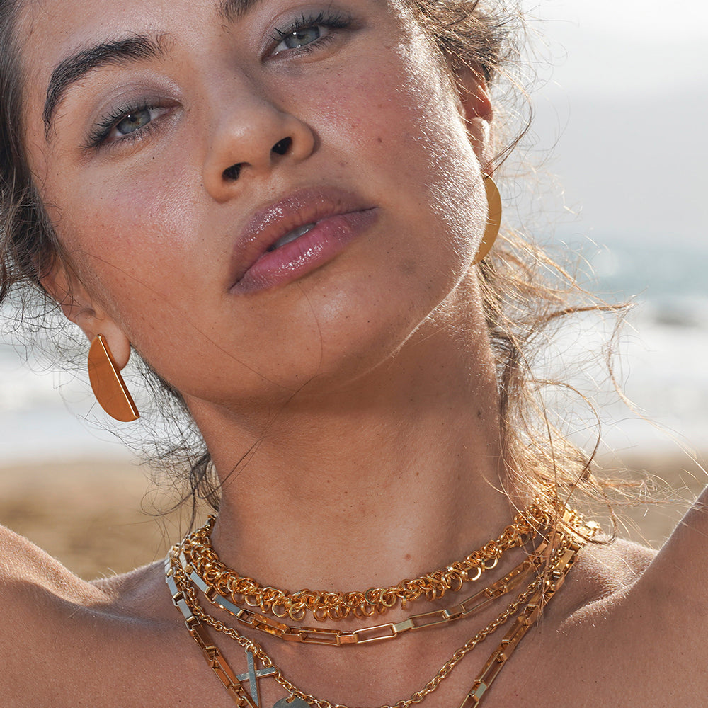 Pendientes para mujer con cierre a presión dorados