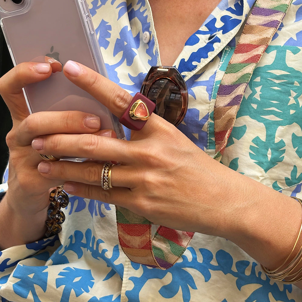 Anillo color granate con oro y piedra natural [SOUL]-anillo-Émolo