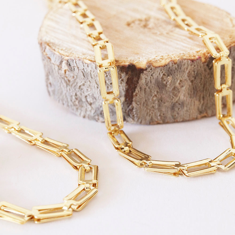 Short brass chain necklace for women