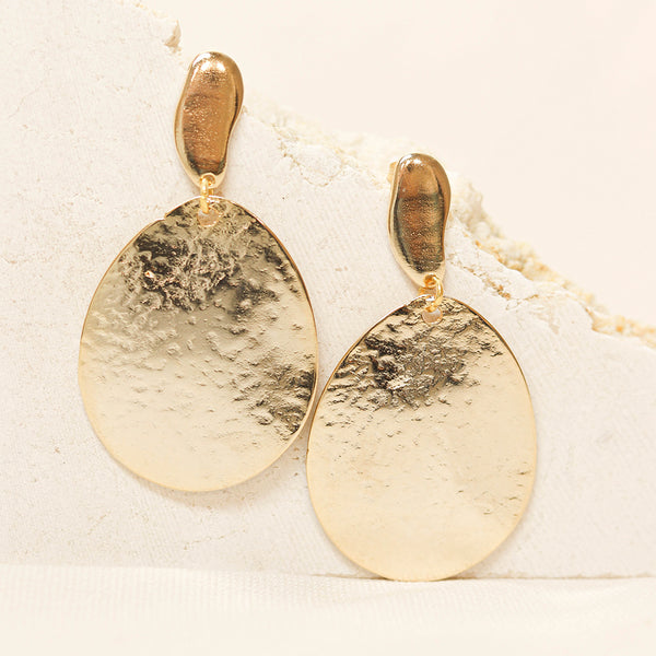 Pendientes largos dorados para mujer 