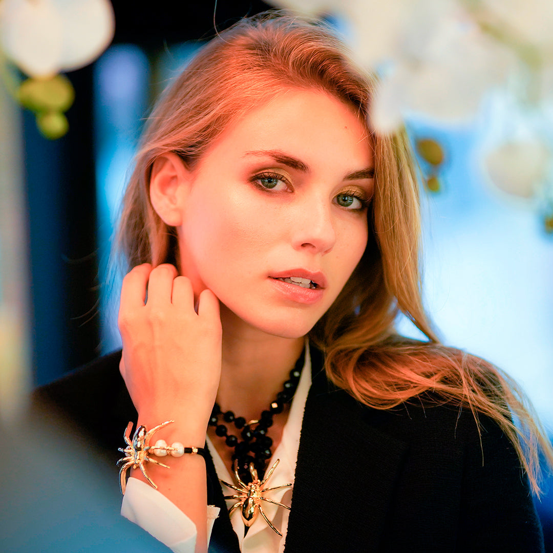 crystal necklace and pearl bracelet with clasp